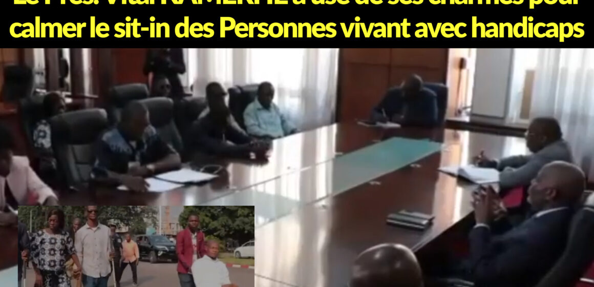 Palais du peuple : Le Prés. Vital KAMERHE a usé de ses charmes pour calmer le sit-in des Personnes vivant avec handicaps.