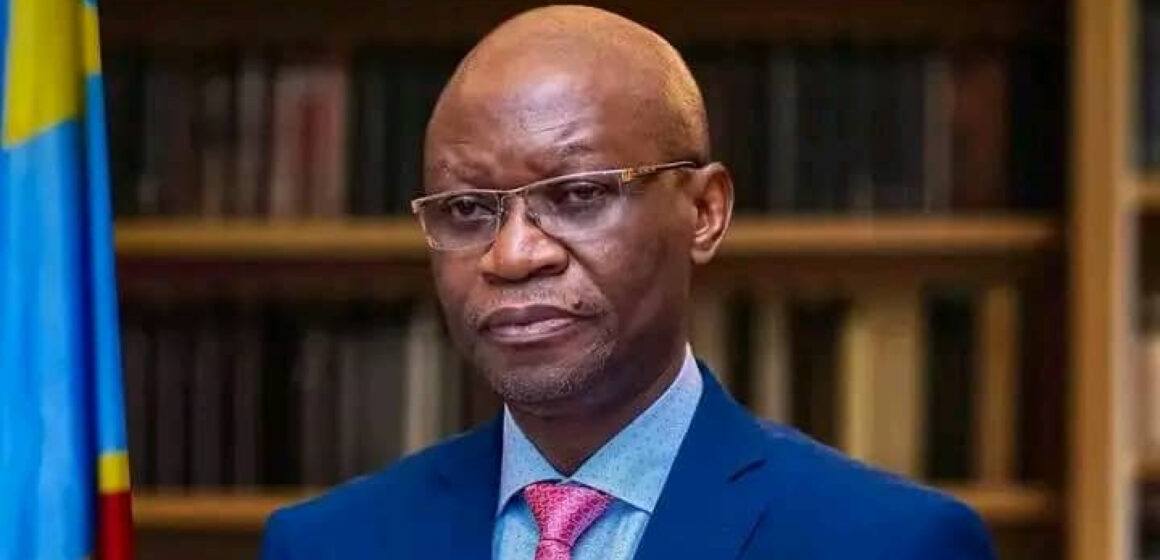 RDC/ Santé : Un numéro VERT  » 151  » pour consultation populaire. L’innovation de Secours signée Le Docteur Kamba.