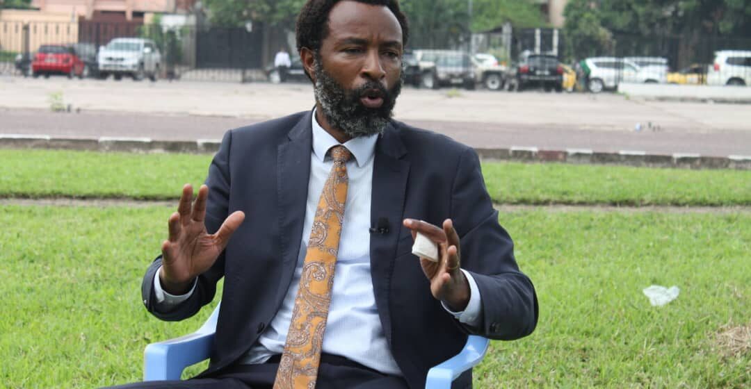 Pas question de faire participer nos vaillants Fardc dans l’assainissement de la ville de Kinshasa alors les besoins militaires à l’Est deviennent pressant dixit L’honorable crispin Bindule.