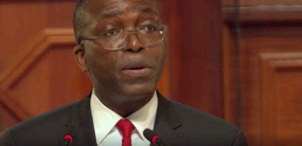ASS . NAT : Hon Matata Ponyo allume la flamme de l’opposition, il estime que le budget de 2025 expose la population à la pauvreté continue