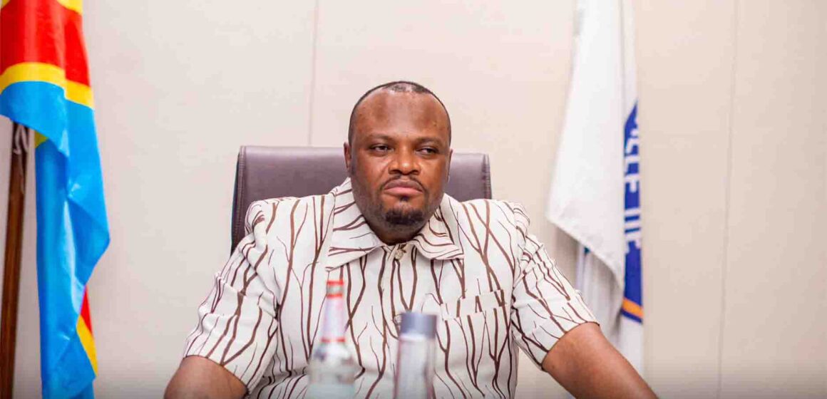 Kinshasa : La réponse du Gouverneur Daniel Bumba engagé pour résoudre les problèmes liés des infrastructures routières