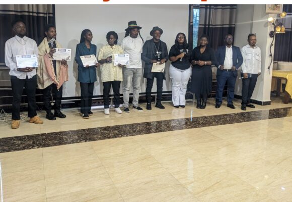 Culture: La Plume d’Or de Butembo sacrée championne du concours « Slameurs Fédérateurs qui a réunit trois pays