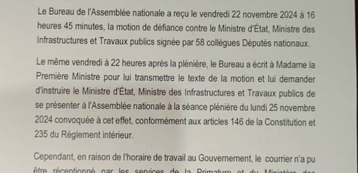 Transmission de la Motion de Défiance au Gouvernement : Respect des Procédures Constitutionnelles