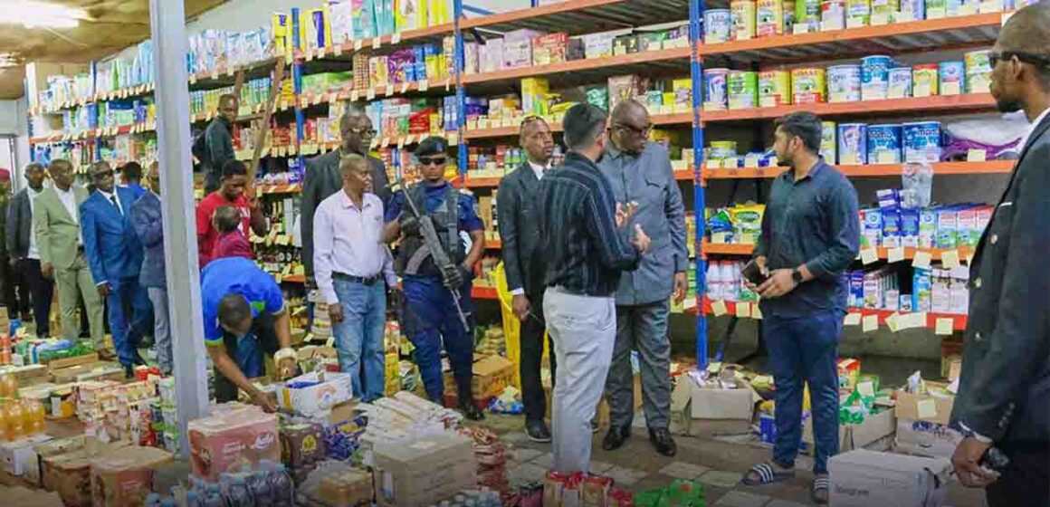 Min Louis Watum kabamba ,Le Patron de l’industrie compatit aux investisseurs victimes de dérapage