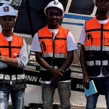 RDC – Technologie : Prouesses des 3 jeunes congolais donnent naissance à un prototype d’hydravion à Goma !