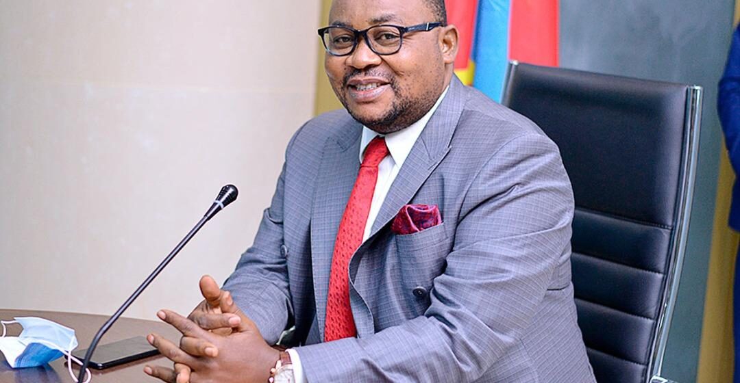 IMG-20250409-WA0098(1) Kwilu : « Les sénatoriales, Preuves à l’appui d’une corruption à ciel ouvert » Après son échec, Didier Mazenga chez les députés provinciaux pour récupérer son argent (vidéo)