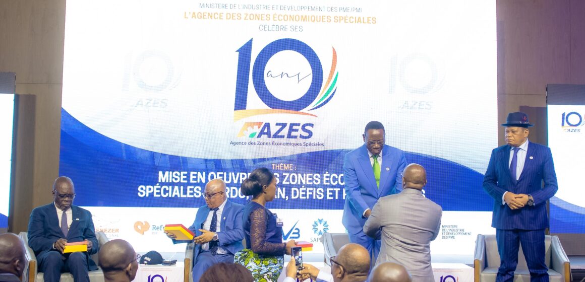 Économie : AZES célèbre en faste son dix ans d’existence à l’hôtel Hilton de Kinshasa !