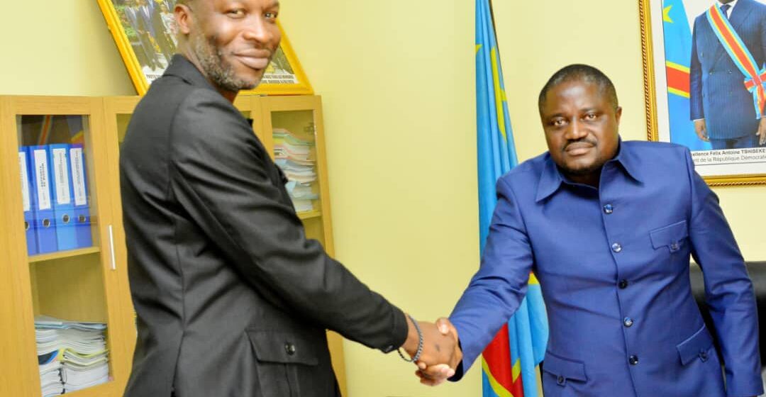 Kinshasa : Tête-à-tête entre Junior Wasasa Questeur de l’Assemblée Provinciale du Nord-Ubangi et Mohindo Nzangi Min. d’État du développement rural !