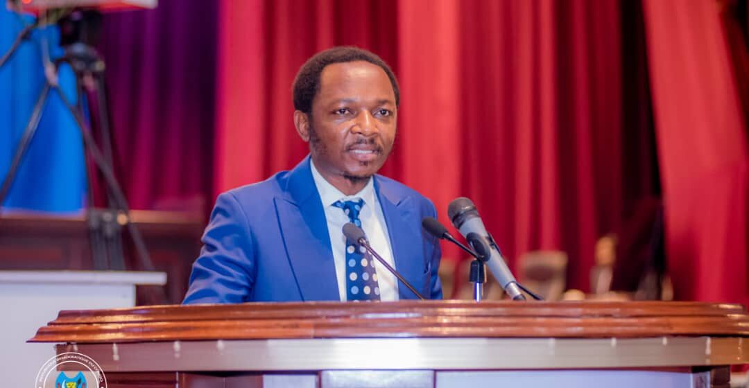 RDC : «Tout militaire qui tombe au front doit d’office être reconnu dans l’ordre des héros nationaux » Élie Vahumawa Kambale, élu de Beni territoire au Nord-Kivu !