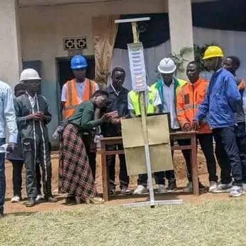 IMG-20250501-WA0079(2) Nord-Kivu : L’Institut de Butembo nage sous un océan scientifique avec l’exposition des réalisations de ses apprenants