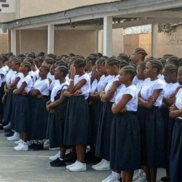 Kinshasa – Dissertation : « La Politisation de l’Éducation bat son plein » les militants des partis politiques transformés en surveillants dans les centres de passation des épreuves préliminaires de l’Examen d’État !