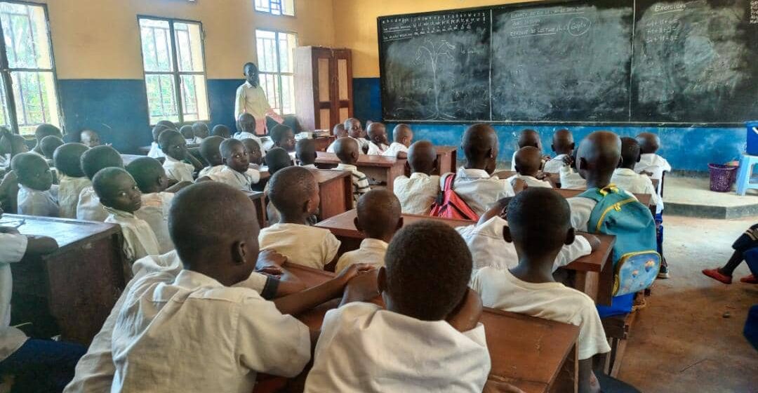 Nord-Ubangi : Grâce au projet STEP de la CSPP, 663 élèves de l’école primaire Popo-lipo étudient désormais dans des bonnes conditions à Gbado-Lite !