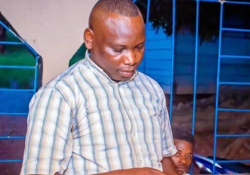 Nord-Ubangi : « La Presse en honneur » Un chevronné journaliste nommé Ministre et de surcroît porte-parole du Gouvernement Kotongo publié mardi soir (Il s’agit de Didier Dutimo Dida)
