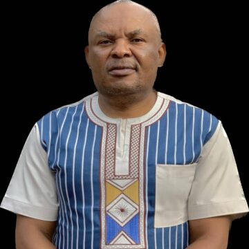 RDC : Sauveur Mulwana propose une réflexion au Président sur l’emblème National