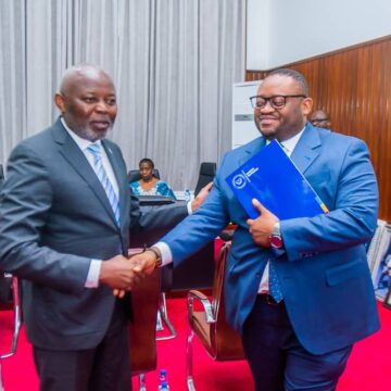 PREPARATION DE LA SESSION BUDGÉTAIRE DE SEPTEMBRE : L’ASSEMBLÉE NATIONALE ET LE GOUVERNEMENT CENTRAL HARMONISENT LES VUES SUR DES QUESTIONS D’INTÉRÊT NATIONAL