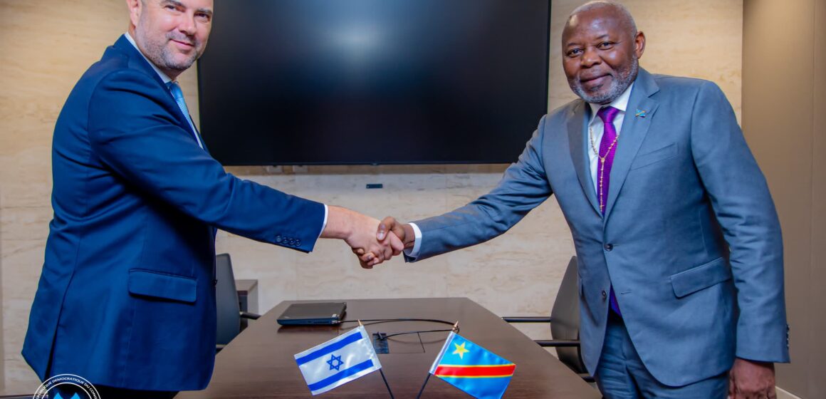DIPLOMATIE PARLEMENTAIRE : TÊTE-À-TÊTE ENTRE LE PRÉSIDENT DE L’ASSEMBLÉE NATIONALE DE LA RDC VITAL KAMERHE ET LE PRÉSIDENT DE LA KNESSET AMIR OHANA