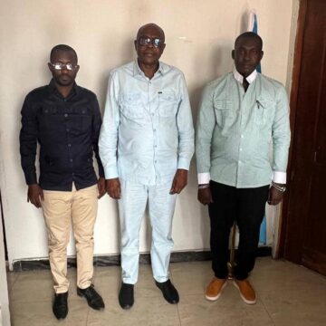 Kinshasa : Tête-à-tête entre l’Hon. Président de l’Assemblée Provinciale du Nord Ubangi AKG et Max Nzinga Président du CPJ au bureau de représentation