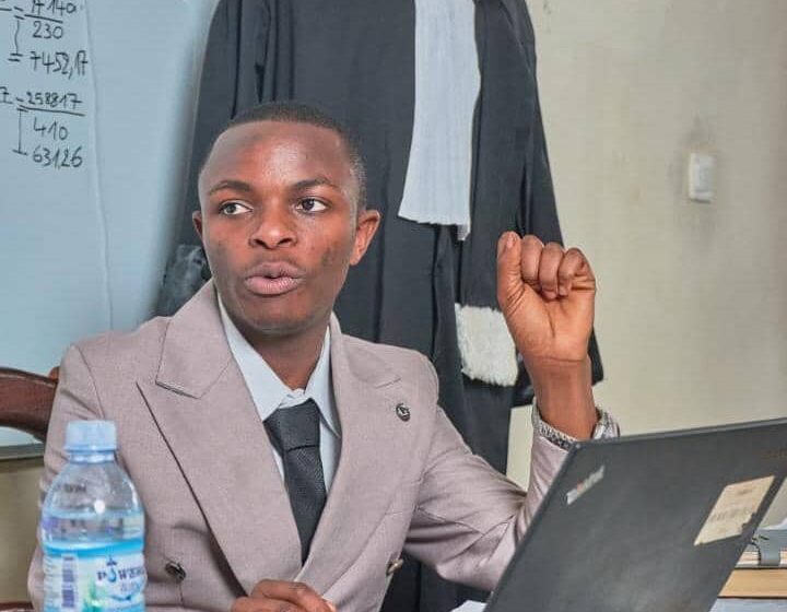 Soutenance remarquable : Kambale Bangaghe Reagan alerte sur les dangers numériques pour les mineurs