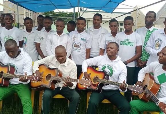 Kinshasa : Un gigantesque concert annoncé au samedi 27 septembre prochain par le Groupe de Guitaristes Kimbanguistes (GGKI) pour l&rsquo;unité et la paix