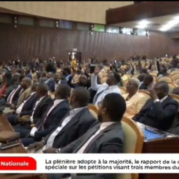 IMG-20250927-WA0203 Assemblée Nationale : La plénière et la commission spéciale rejettent les pétitions qui visaient trois membres du Bureau