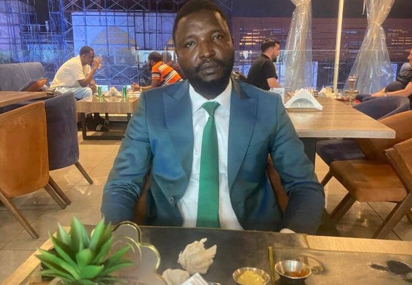 Page Rose : En ce 12 Octobre, la symbolique honore ce jeune acteur politique engagé sur le chemin de la rationalité et de l’éthique de gouvernance