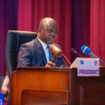 Ass. Nat. : Réintégration de deux élus, adoption de deux projets de loi et publication imminente du calendrier électoral pour les postes vacants de Président et rapporteur adjoint 