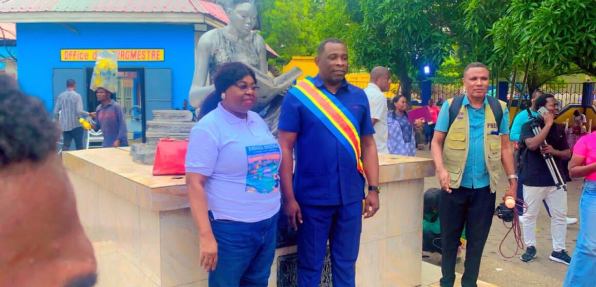 Lutte contre l’insalubrité et les érosions : l’honorable honoraire Scolastique Mahindo lance une campagne de sensibilisation pour réveiller les kinois