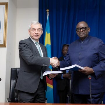 WhatsApp Image 2026-01-29 at 11.45.27 PM RDC : Signature d’un contrat stratégique entre le Gouvernement et Xcalibur pour la cartographie du sous-sol