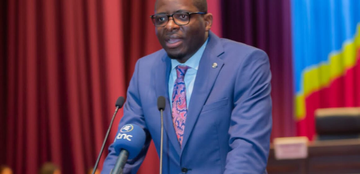 Assemblée nationale – Protection de l’environnement dans le secteur minier : le député Éric Tshikuma Mwimbayi appelle à des actions concrètes après l’audition de la Ministre de tutelle.