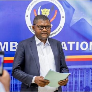Assemblée nationale : Célestin Engelemba Bokuwe interpelle le ministre de l’Industrie sur la fermeture controversée du CATI à travers une question orale avec débat.