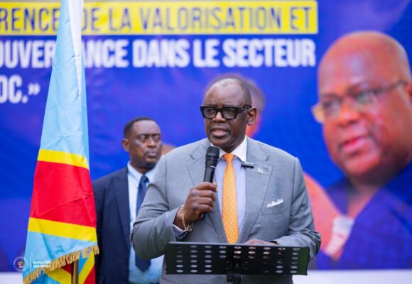 IMG-20260415-WA0039 Ministre Louis Watum redynamise les structures sous sa tutelle par des descentes.