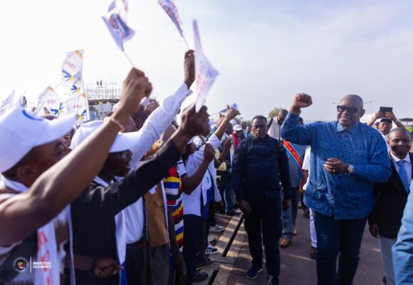 Mines : après l’Ituri, Louis Watum Kabamba signe la première descente historique d’un Ministre national au Bas-Uélé et au Maniema.