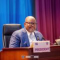 ASSEMBLÉE NATIONALE : AIMÉ BOJI SANGARA DÉNONCE L’INSÉCURITÉ DES CONGOLAIS EN AFRIQUE DU SUD ET ANNONCE UNE MISSION PARLEMENTAIRE.