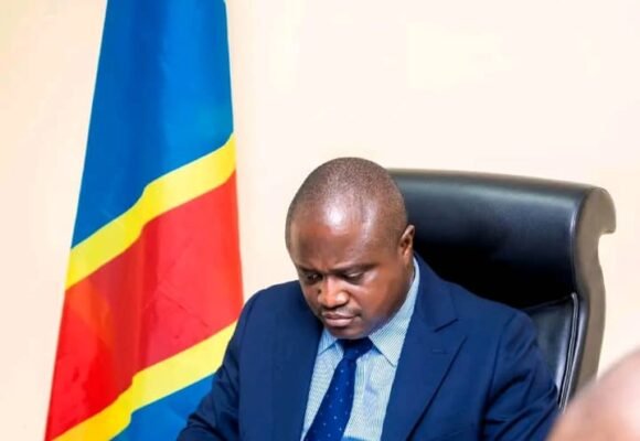 Muhindo Nzangi face au débat constitutionnel : pourquoi ce silence ?