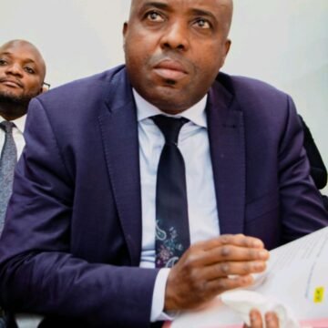 Kinshasa : Le DirCab de la SCPT Maurice Mufusi dénonce une grève illégale, inopportune et rappelle aux grévistes le protocole d&rsquo;accord signé récemment.