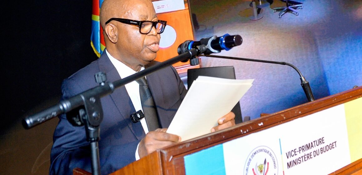 1000791107 Adolphe MUZITO LANCE LES CONFÉRENCES DE PERFORMANCE ET SCELLE LE CAP HISTORIQUE DU BUDGET-PROGRAMME.
