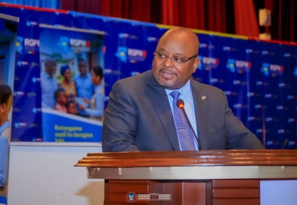 1000796796 ASSEMBLÉE NATIONALE : Aimé Boji Sangara invite le Gouvernement à informer régulièrement la Représentation nationale sur le processus du deuxième recensement général de la population en RDC.