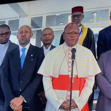 Guerre à l&rsquo;Est : pourquoi Félix Tshisekedi accepte-t-il finalement un dialogue national inclusif ?