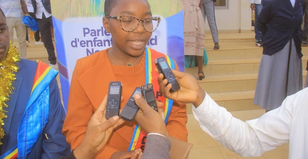 Nord-Kivu : Le Parlement d&rsquo;enfants Butembo-Lubero dénonce le recrutement des mineurs par les groupes armés et appelle à leur libération.