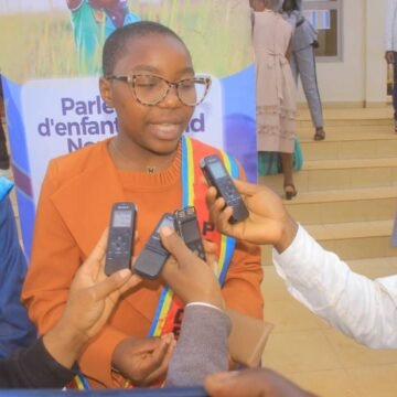 Nord-Kivu : Le Parlement d&rsquo;enfants Butembo-Lubero dénonce le recrutement des mineurs par les groupes armés et appelle à leur libération.