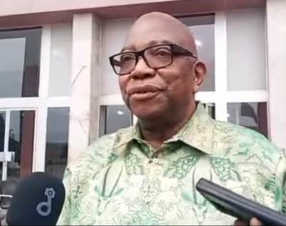 1000820280 RDC : Le Président Kamuleta de la cour const. donne le feu vert à la loi référendaire L’hon. Gilbert Kankonde satisfait »La constitution actuelle est la conséquence d’un dialogue tenu a Sun City.