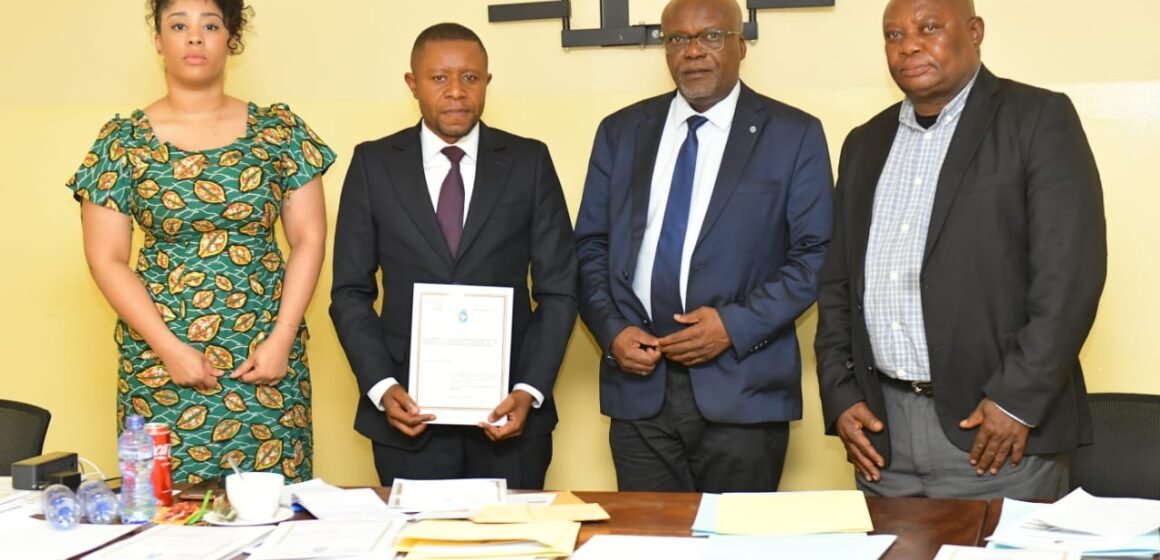 IMG-20260716-WA0000 Kinshasa : le député national Carly Nzanzu Kasivita achève avec succès sa formation au CHESD.