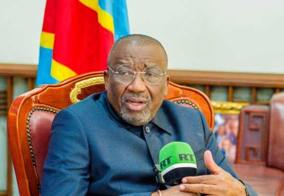 BILAN DES SESSIONS ORDINAIRE DE MARS ET EXTRAORDINAIRE :L&rsquo;HON JACQUES DJOLI PLAIDE POUR UN PARLEMENT PLUS  EFFICACE, AU SERVICE DU DÉVELOPPEMENT.